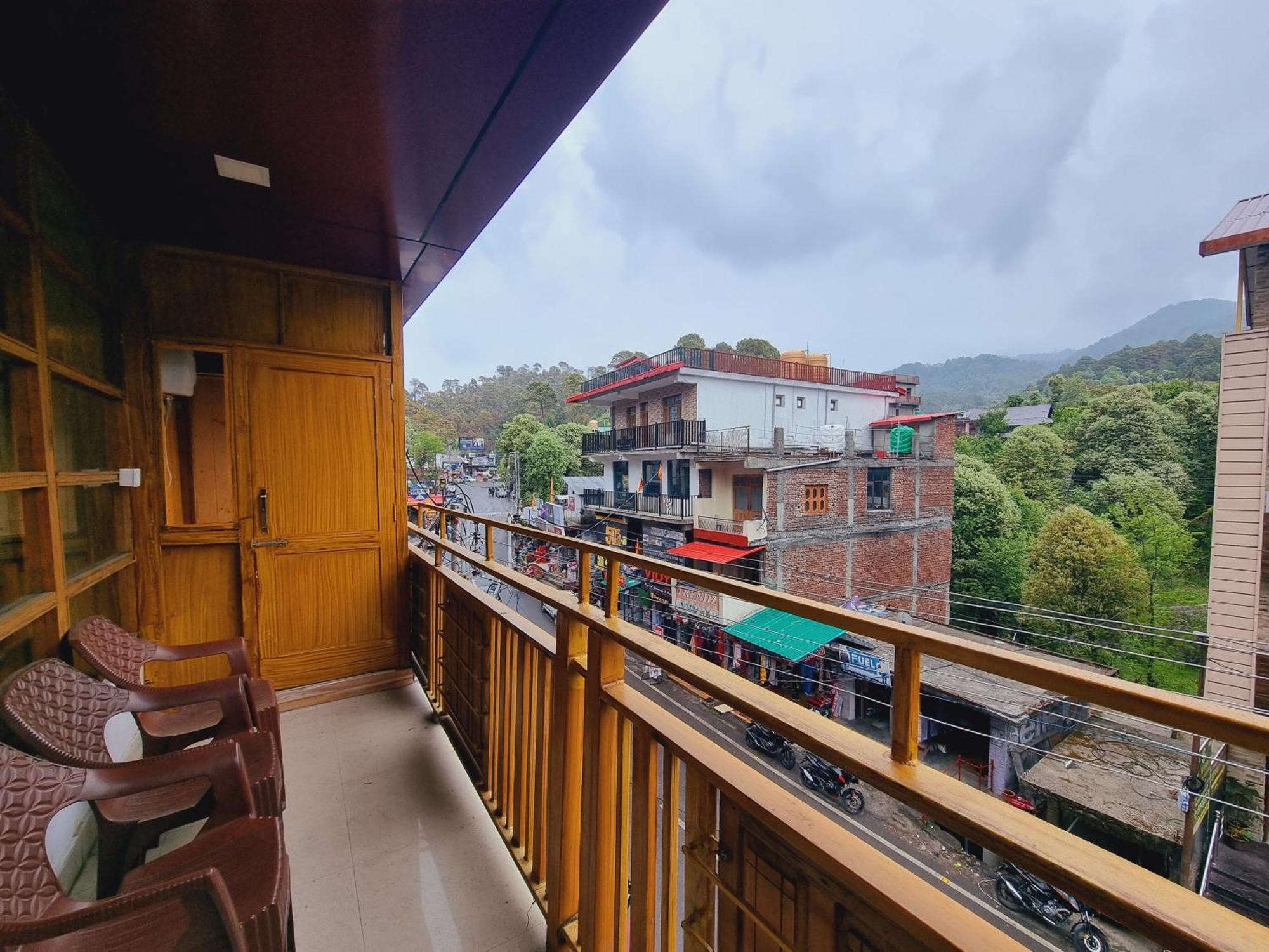 Wow Hotels Green View Dalhousie Extérieur photo