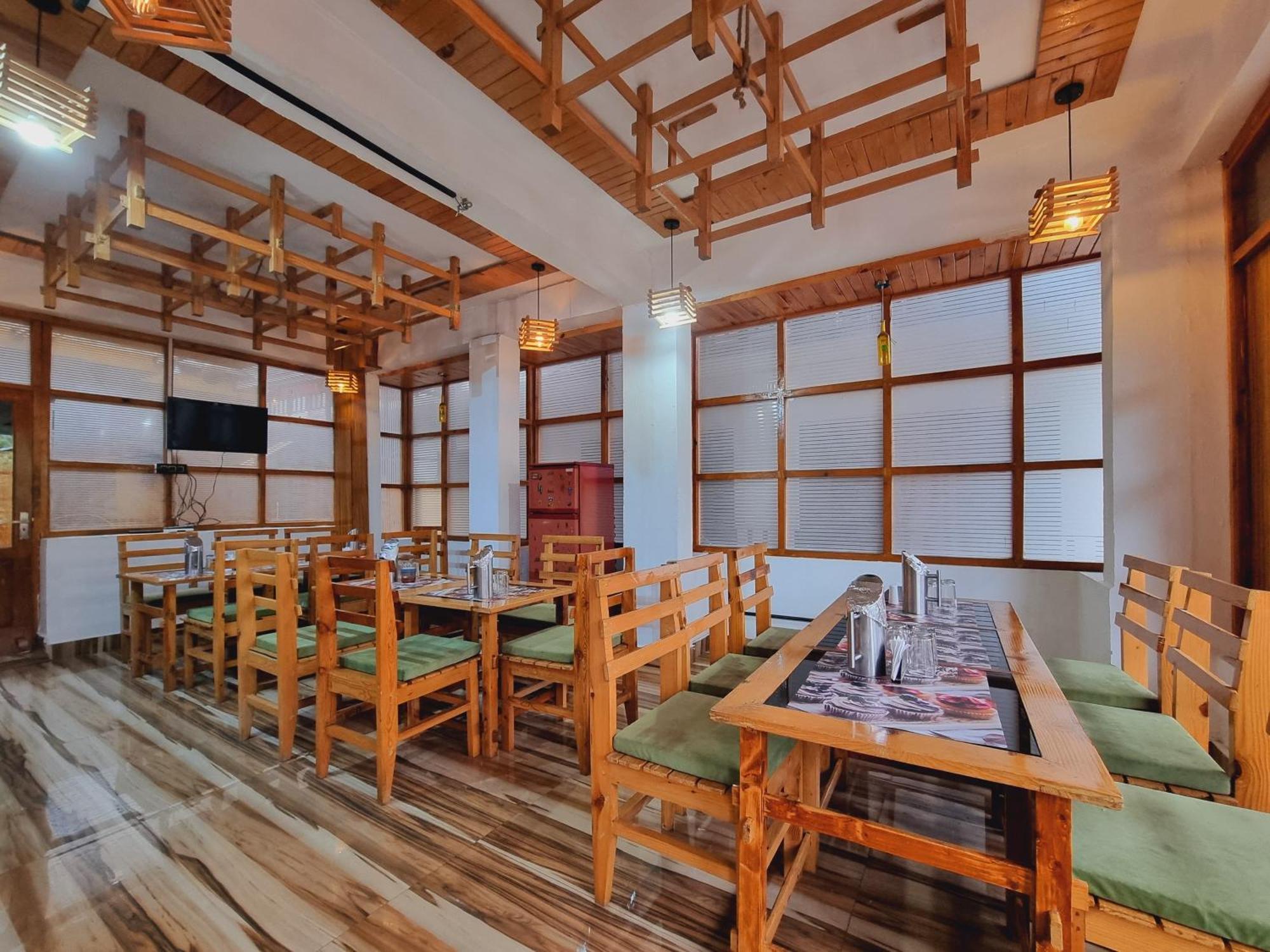 Wow Hotels Green View Dalhousie Extérieur photo