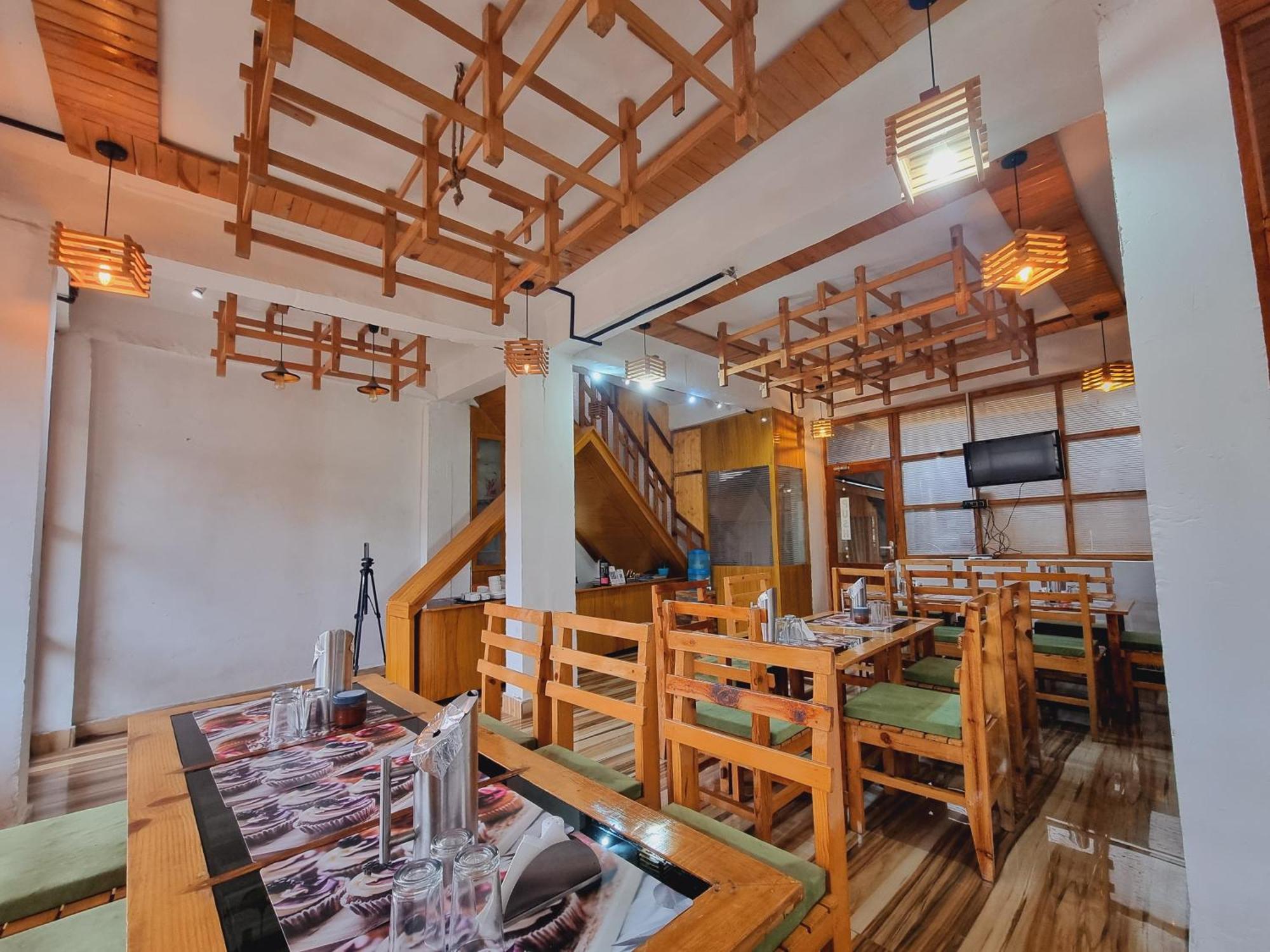 Wow Hotels Green View Dalhousie Extérieur photo
