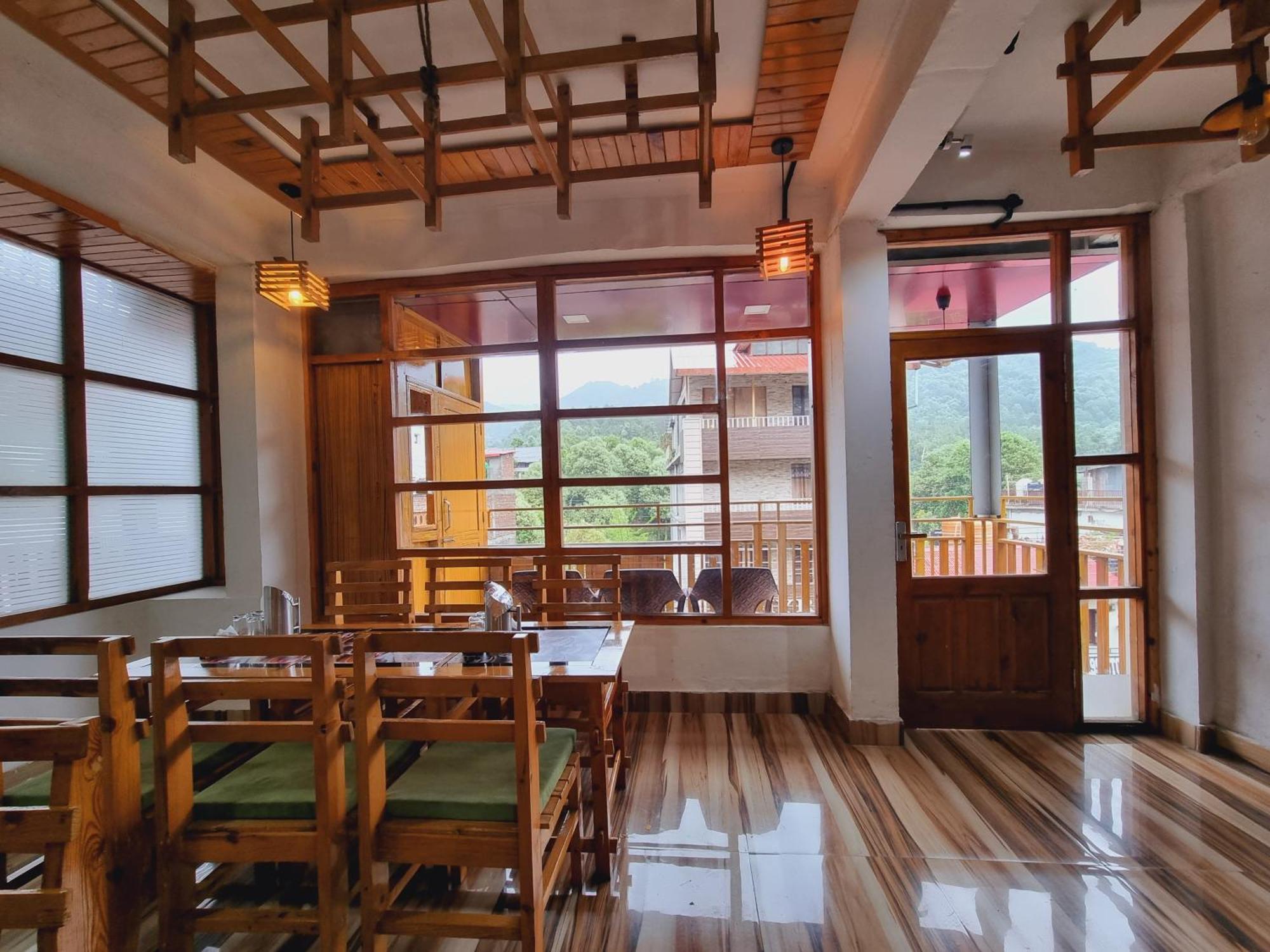 Wow Hotels Green View Dalhousie Extérieur photo