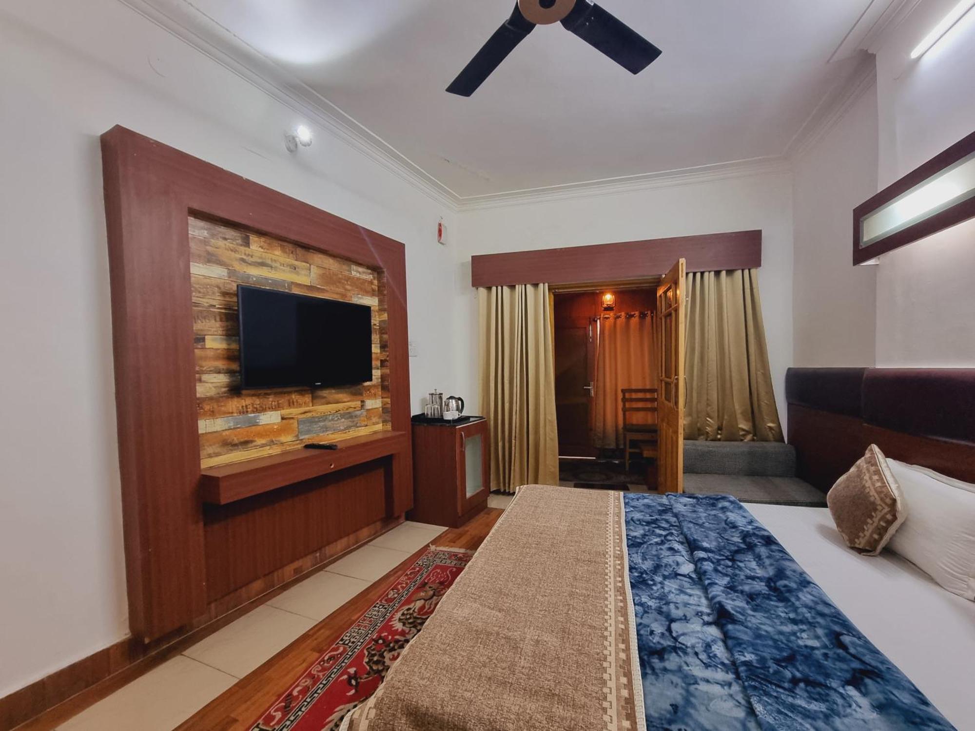 Wow Hotels Green View Dalhousie Extérieur photo