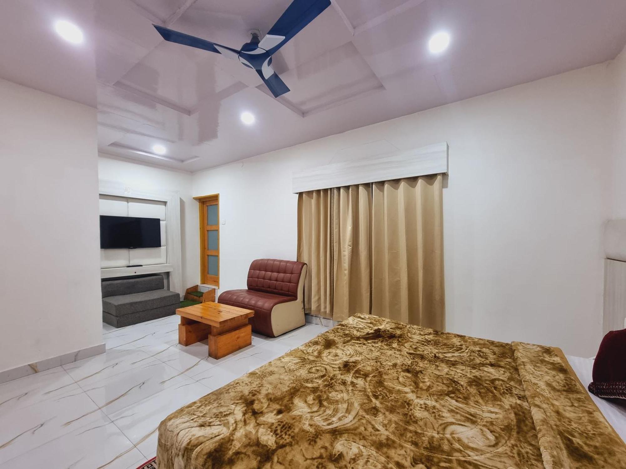 Wow Hotels Green View Dalhousie Extérieur photo